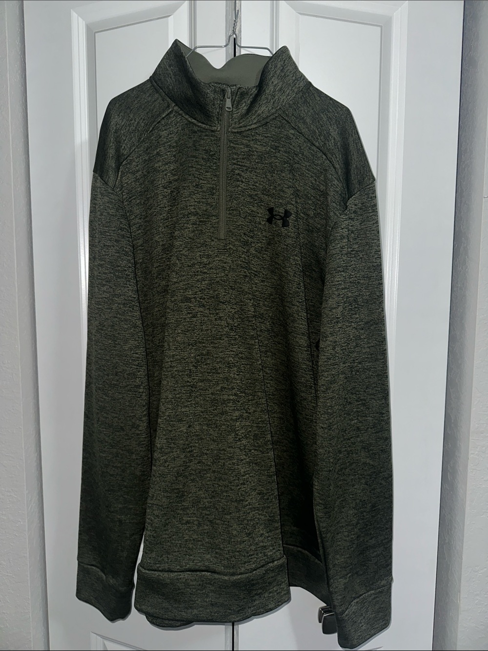 Under Armour Men's Olive Heather Quarter Zip Performance Pullover